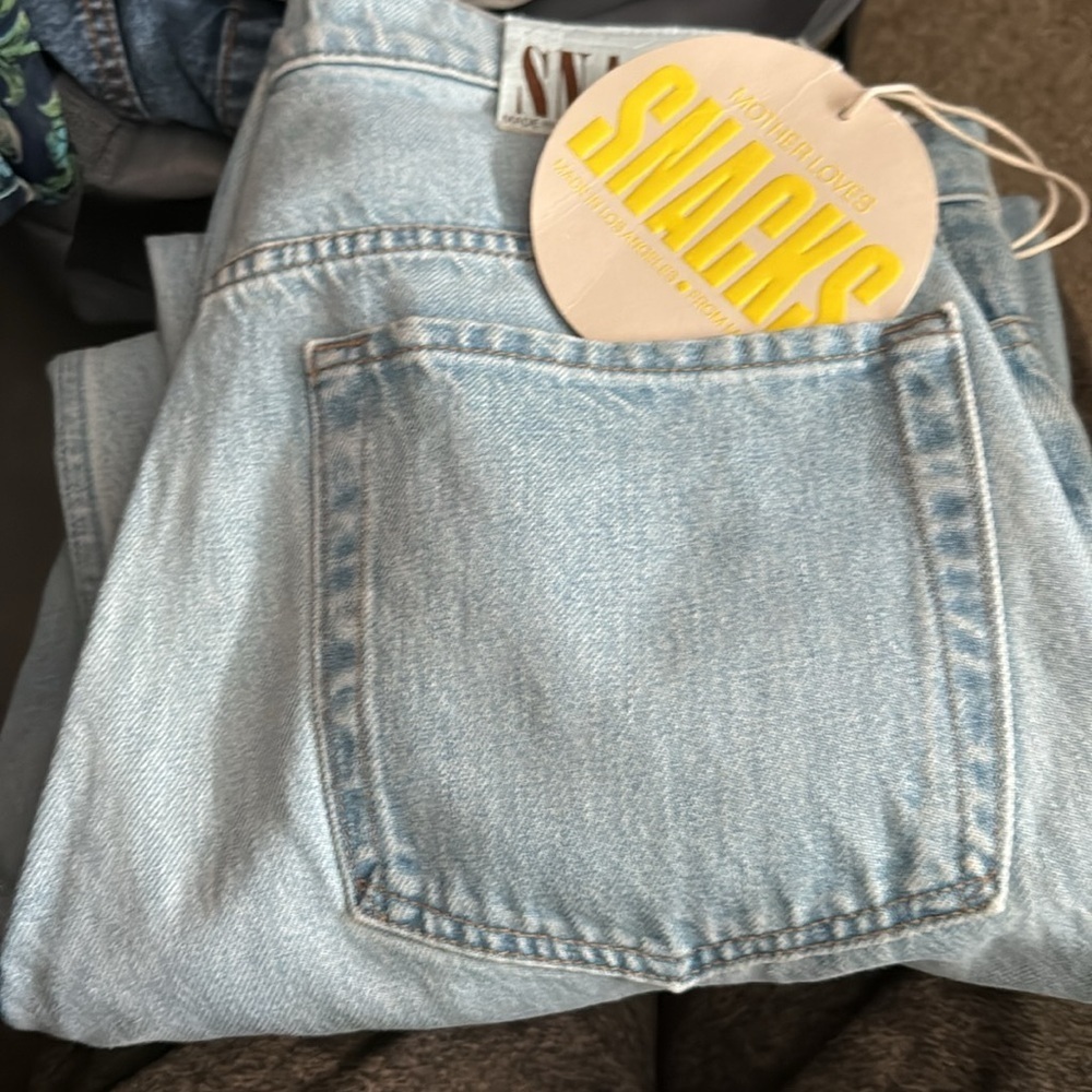 Mother Snacks High Waisted Double Stack Seamed Ankle in Just A Nibble - Picture 6 of 6